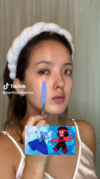 The WLW pair you’ve all been begging for… @Eden #rubyandsapphire #stevenuniverse #stevenuniversecosplay #garnetstevenuniverse #stevenuniversecosplay