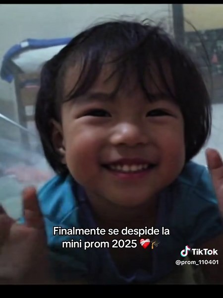 Despedida de la Mini Prom 2025: Celebrando la Graduación