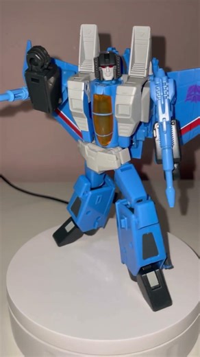 Transformers Studio Series Thundercracker Review! | The Transformers: The Movie Voyager Class