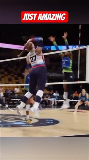 INSANE Jump + Killer Spike! Women's Volleyball Beast Mode 🔥 #womensports #womenvolleyball #amazing