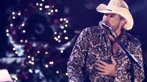 A politically correct Merry Christmas to you and yours from us and ours! #TeamToby | Toby Keith