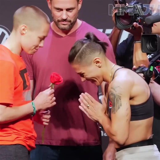 Andrade vs Namajunas UFC 237 Fight Highlights