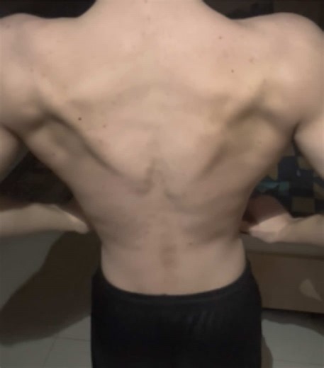 Don't stop when you're tired. Stop when you're finished. #gumtok #relatable #foryou #gymesthetics #fyp