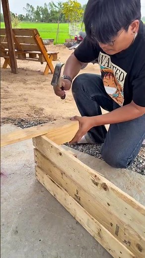 Easy DIY Pallet Bench Build! 🪵🔥 #Woodworking #DIY