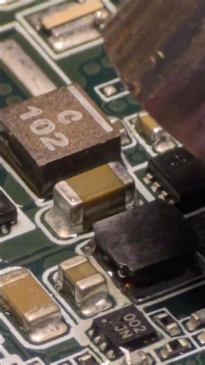 Quick SMD Capacitor Swap 🔥⚡ Hot Air Precision in Seconds!