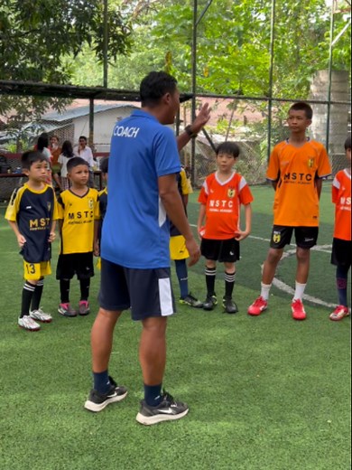 ဘောလုံးသင်တန်း MSTC Football Academy သင်တန်းအပ်လို့ရပါပြီ