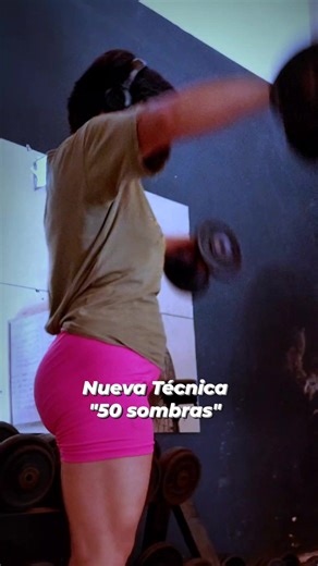 Hernan Clips on Instagram: "Nueva técnica para no balancearte versión 50 sombras de grey🤣🤣🤣"