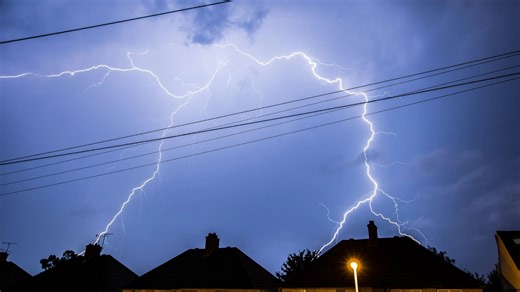 UK hit by FOUR HUNDRED lightning strikes as cluster of storms lash nation