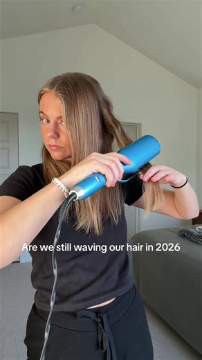 My vote is yes #hairstylistoftiktok #utahhairdresser #hairtutorial #haircurling #wavyhair