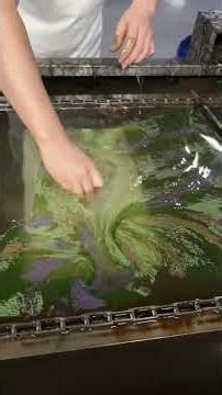 Water transfer printing brings out the toughness and power of metal, accurately replicating jungle