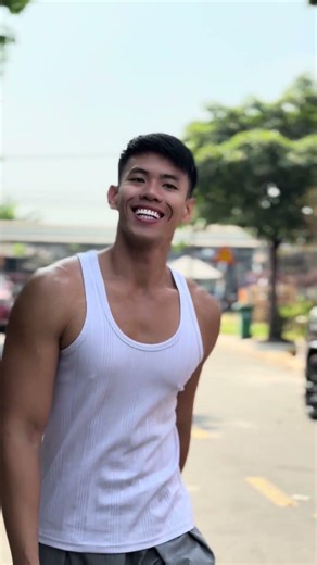 Turn enemies into friends | MUSCLE MAN | #namphuong #muscleman #funny #shorts #hero #kindness