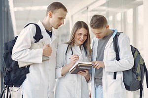 11 Medical Fields that Don’t Require You to Go to Med School - Daily Medicos