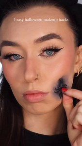 5 easy halloween makeup hacks 🕷️ which is your favourite? #halloweenmakeup #halloween #makeup #mua #makeupartist #creativemakeup #makeuphack #makeuphacks #makeuptutorial #halloweenmakeuphack #spookyseason #spidermakeup #clownmakeup #scarecrowmakeup | Emma Farrell Beauty