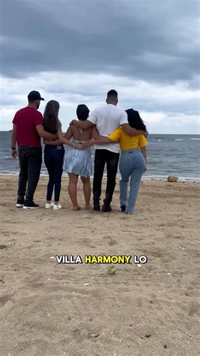 𝗩𝗲𝗿𝗼𝗻𝗶𝗰𝗮 𝗥𝗼𝗱𝗿𝗶𝗴𝘂𝗲𝘇 | 𝗔𝗰𝘁𝗿𝗶𝘇 on Instagram: "Aún no logro superar nuestra experiencia en @private.beach.villa.harmony 🥰🩵 ya quiero volver 😍#fyp #playa #villa #vlog #storytime #vacasiones"