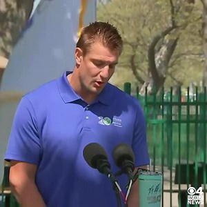 22K views · 1.6K reactions | "I will always have a special connection to New England." Rob Gronkowski -Gronk presented a $1.2 million donation to renovate a Boston playground! https://cbsloc.al/3esoMGH | WBZ / CBS News Boston | Facebook