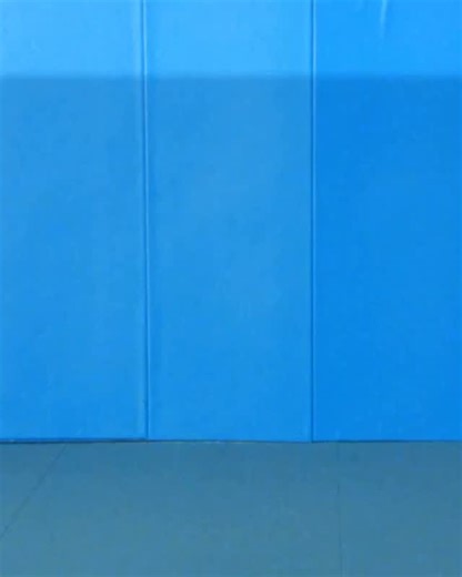 OTW by Vans joins forces with Shoyoroll, the California label rooted in skate, surf, and martial arts. The OTW Old Skool 36 channels two decades of Jiu-Jitsu heritage, reshaped through Shoyoroll’s perspective. Available 9.10 Videographer: @danielderro_ Talent: @colliewoodj @kua_ginoza_ | Vans