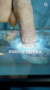 Všetky momenty môžete teraz zdieľať so svojimi blízkymi pokojne aj z garáže. 💁‍♀️ Mocná optika od O2 sa totiž vďaka šikovným zariadeniam na šírenie signálu dostane do každého kúta vašej domácnosti. Viac informácií o mocnej optike nájdete tu: https://www.o2.sk/optika. | O2 SK