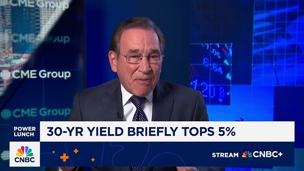 30-year Treasury yield briefly tops 5%