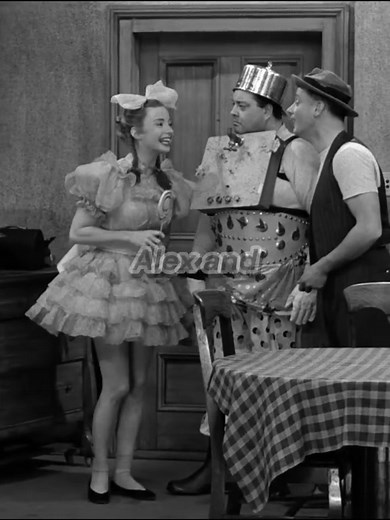 The Honeymooners - Season 1 - Episode 14 - The Man from Space P13 #thehoneymooners #honeymooners #jackiegleason | The Honeymooners Fans