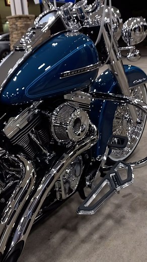 178K views · 4.6K reactions |  ITS WHAT WE DO  TOTAL TRANSFORMATIONS  EVERY BIKE HAS ITS OWN SPECIAL UNIQUE FLAVOR 﫡 ☎️ 562-449-7199 All parts on this build we SALE AND SHIP  WORLD WIDE … | Long Beach Custom Baggers | Facebook