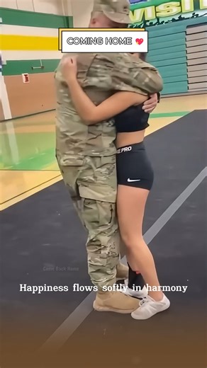The soldier’s homecoming was the most beautiful surprise. El regreso del soldado fue la sorpresa más hermosa. #welcomehome #soldier #reunion #Respect | Come Back Home