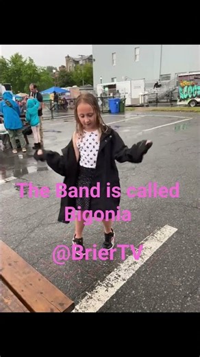 Tonight Brier attends her first outdoor concert and the bands were slay! @Bigonia was her favorite.