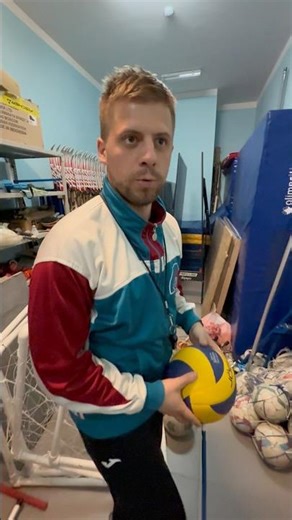 BATMEN в виде физрука😂