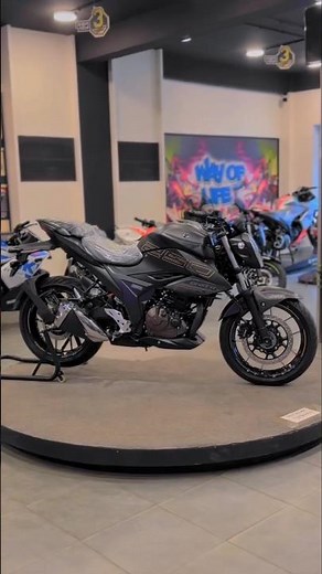 Suzuki Gixxer 250 Matte Black | Cinematic shot #gixxer #250cc