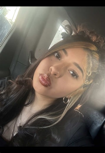 5 Bun Hairstyle Tutorial for Effortless Style