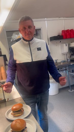 ‼️‼️Husk vi har Happy Hour‼️‼️ De er så gode så vi selv Chefen spiser dem. Skynd jer hvis der skal være noget tilbage😜😍😍😍 | Munkholmkiosken