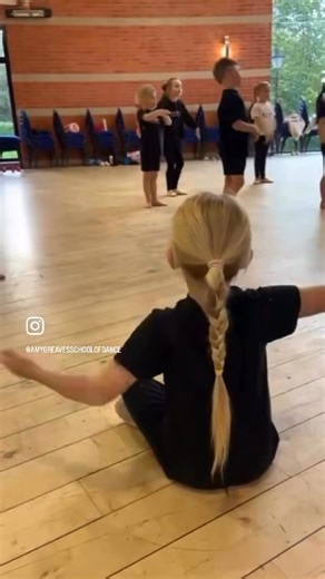 🏆💜 Join our award-winning dance family! 💜🏆 At Amy Greaves School of Dance, we’re so much more than just a dance school — we’re a community where dancers lift each other up, make lifelong friendships, learn new skills, and build confidence with every step. 🌟 From tiny tots to teens and adults, everyone belongs here. Whether you’re dancing for fun or dreaming of the stage, you’ll be supported by a passionate team and surrounded by people who cheer you on every step of the way! 💃🕺 ✨ Don’t mi