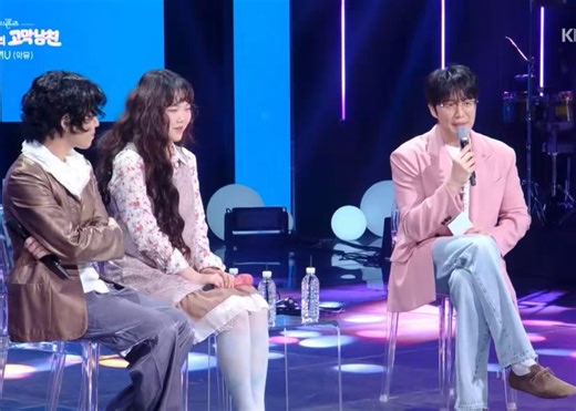 🧑🏻 No, but what really amaze me is that the two of them debuted at 16 and 19, right? And now it’s already their 13th year since debut. They’ve become independent from their company.🐸 And now that I think about it, I should’ve given you my business card… oh, I actually have one here🧑🏻 It says Lee Chanhyuk ‘Cemter Director’ ㅡ contact information is confidential. What is this? 👸🏻 So you’re just giving out the name? I mean, at this point…🧑🏻 Did you print a lot of these?🐸 If you look at it,