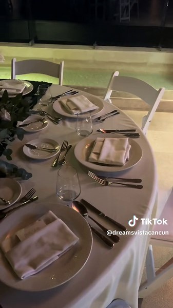 Infinity Pool Rooftop. Where dreams come true🥂💕. #dreamsvistagolfandsparesort #weddingtiktok #caribbeandreamwedding #oceanviews #loveinparadise #destinationwedding #cancunwedding