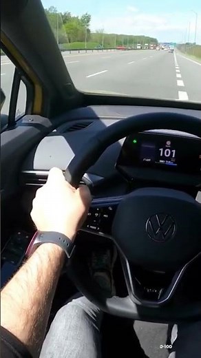 Volkswagen ID.4 204 HP Acceleration