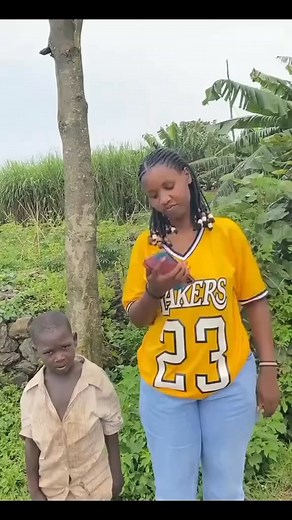 Kubwimana Jonathan we ngo azagera ku nzozi ze agendeye kw'Igare 😅😅😅 | Umufana Mukuru