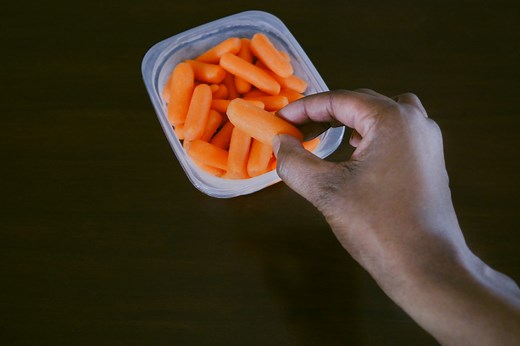 A Nutritionist Breaks Down How (And Why!) To Work Carrots Into The Keto Diet
