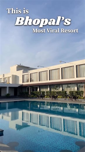 भावना🌻 on Instagram: "Looking for the perfect place to stay, relax, and celebrate? Empire by Zuper Resort, Bhopal offers a complete staycation experience for all your celebrations — be it a romantic getaway, family celebration, or a grand party. Luxury rooms, serene surroundings, and unforgettable vibes make every occasion truly special. 📍Empire by Zuper 11 Mile, Indore - Bhopal Rd, Bakaniya, Bhopal, Madhya Pradesh 462001 #instagram #reels #resort #bhopalresort #bhopal"