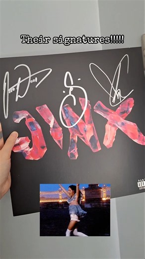 Waterparks JINX Coral signed vinyl 🎵 #waterparks #jinx #vinyl #waterparksband #awstenknight