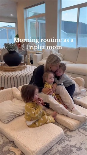 Morning routine with triplet toddlers😅 #triplets #mom #momlife #family | Baby & Momlife