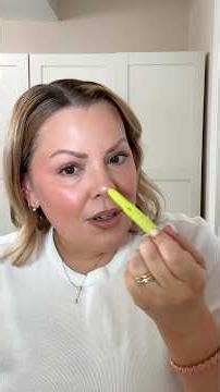 An easy 10 minute 40 plus bronzed makeup look