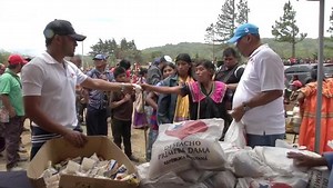 14 reactions | Con voluntad y un plan estratégico llevado a cabo de la mano de las comunidades indígenas más pobres del país, estamos mejorando la calidad de vida de sus habitantes. Con el Programa #Biocomunidad se busca erradicar la causa raíz de la pobreza en Panamá. #SomosIndígenas #TodoEsPorTi | Lorena Castillo de Varela | Facebook