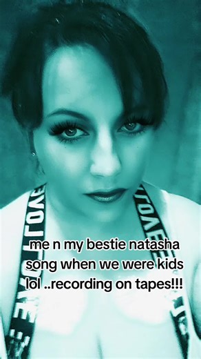 #ypungerself. #bestfriemds #kids #gettingolder #oldsongs