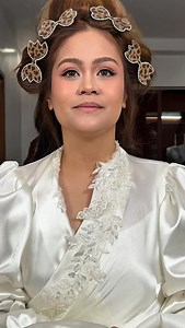 12 reactions | Some behind the scenes during bride @jenvillena's prep...