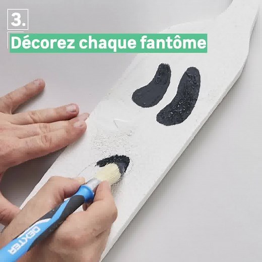 158 reactions · 48 shares | Gentiment effrayants, ces fantômes réalisés à l’aide de planches en bois viendront parfaire votre décoration d’Halloween.  | LEROY MERLIN | Facebook