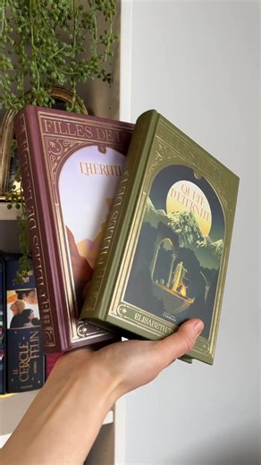 Éditions ADA on Instagram: "Éditions collector de Filles de lune – Tomes 4 et 5 😍 Par Elisabeth Tremblay ✨ Petit décalage de sortie, ils seront disponibles dès le 4 février en librairie 🌗✨ www.boutiqueada.ca ✨ Les illustrations ont été réalisées par Myriam Wares ~ @myr.illustration #fillesdelune #bookstagram #roman #fantastique #fantasy #collector #artcollector #editionscorbeau #elisabethtremblay #romanquébécois #books"