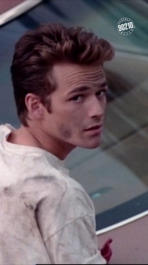 Brenda needs a lot more than a bubble bath! #beverlyhills90210 Stream now on Paramount | Beverly Hills 90210