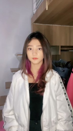 Creative Hair Colors and Fashion Tips