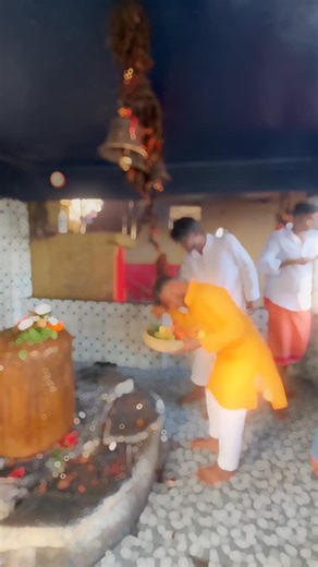 Báñty Kr Vërmã on Instagram: "ना पूछो मुझसे मेरी पहचान, मैं तो भस्मधारी हूँ 🙌🌸 #maa❤️ #harharmahadev #mahadevlover🌿jayshreemahakal🌿🙏🙏🙏🕉️🕉️🙏🙏 #mahadev"