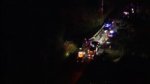 1 person killed in rollover crash on Lauder Road near Eastex Freeway, HCSO says