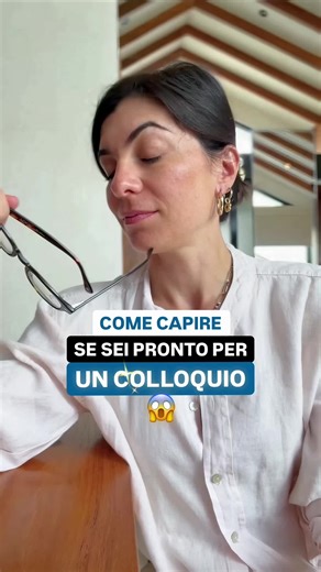 “Vuoi sapere se sei DAVVERO pronto per un colloquio?” Test veloce. Senza filtri. Senza pietà. 5 domande. 4 secondi per rispondere. Se la risposta ti viene subito → ✅ Se senti la morsetta allo stomaco → ❌ E no, non è ansia: è mancanza di preparazione strategica. Perché al colloquio non vince il più bravo. Vince chi ha già allenato le risposte ad alta voce. Quelle su: 💰 stipendio desiderato 🧠 punti di miglioramento 🤖 uso dell’AI sul lavoro ❓ le domande da fare all’azienda 👀 altri processi in c